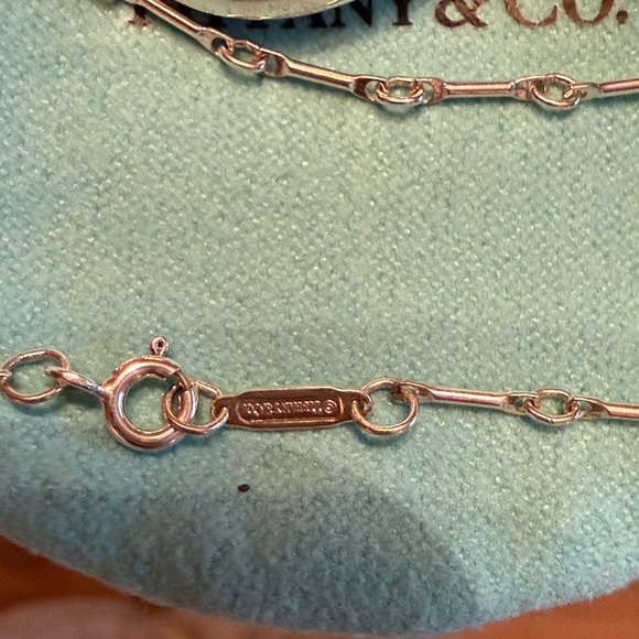 Tiffany & Co. Silver Ziegfeld Heart Pendant Necklace and pouch - Picture 3 of 4